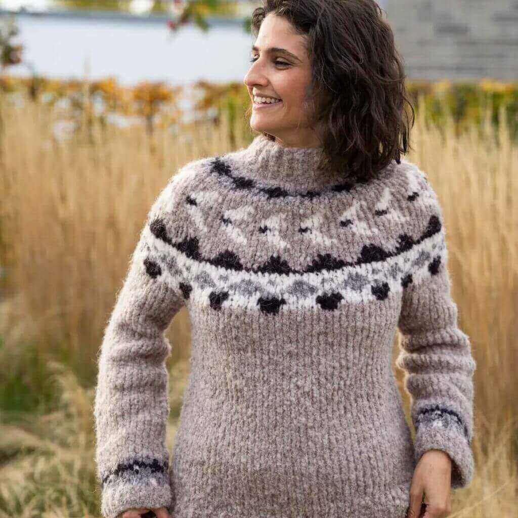 Gründl Jacquard-Pulli Top Down Strickanleitung – Bild 2 von 3 bei bei bei bei bei bei bei bei bei bei bei bei Lieblingsgarn