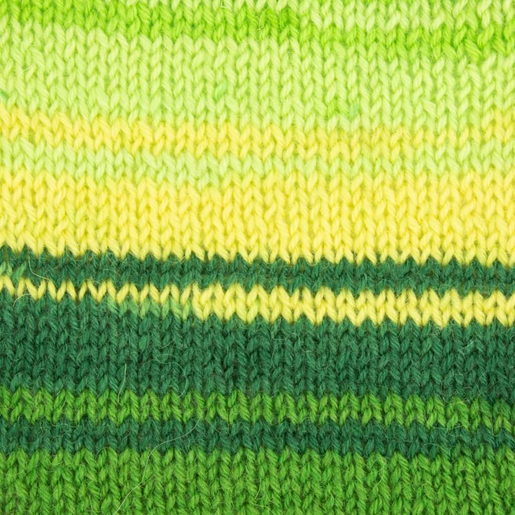 West Yorkshire Spinners 882 spring green West Yorkshire Spinners Signature 4ply Winwick Mum Lieblingsgarn