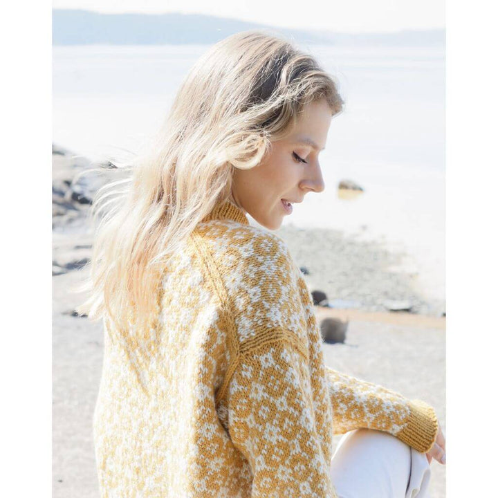 Drops Design Pattern Damen Pullover Dandelion Field Strickset - Drops (PDF) Lieblingsgarn