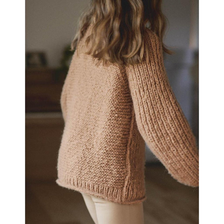 Pullover mit Halbpatentmuster und Krausrippen-Rückenteil Strickanleitung - Sandnes Garn / Liv Stangeland (PDF)
