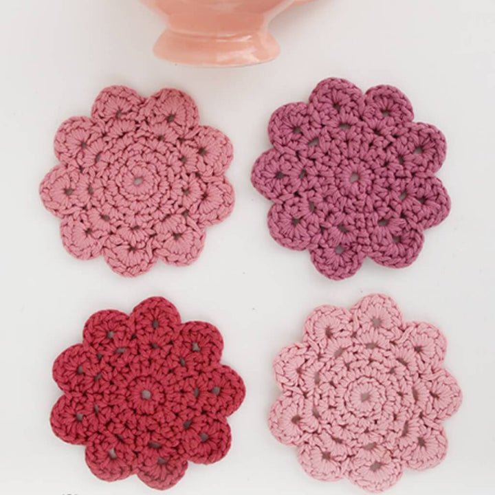 Drops Blushing Coaster Blumenuntersetzer Häkelkit - Drops (PDF) Lieblingsgarn