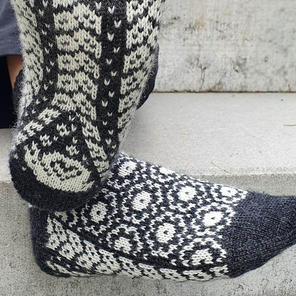 Ducathi Slow Down Socks Strickanleitung - Ducathi (PDF) Lieblingsgarn