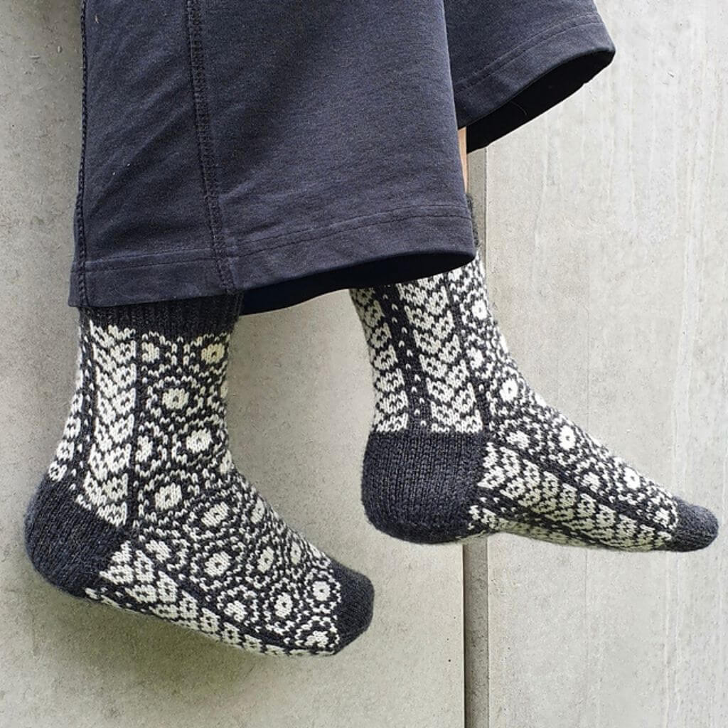 Ducathi Slow Down Socks Strickanleitung - Ducathi (PDF) Lieblingsgarn