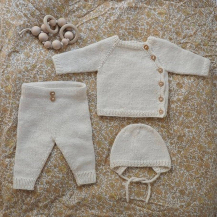 PetiteKnit Pattern Erstlingsset Ellens Abholset Strickanleitung - PetiteKnit (Heft) Lieblingsgarn