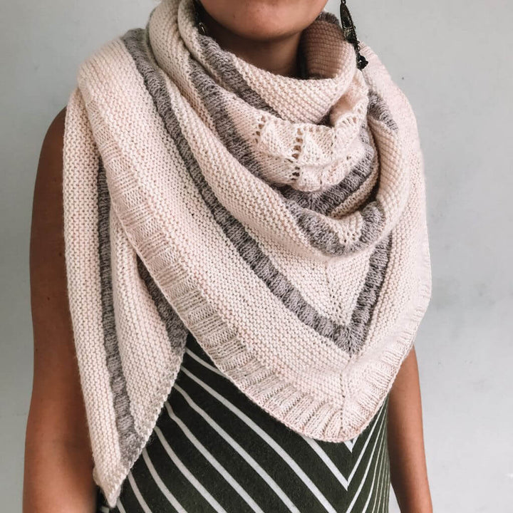Katharina Lehmann Pattern Dreieckstuch Feeling Peachy Strickanleitung - Rina Lehmann (PDF) Lieblingsgarn