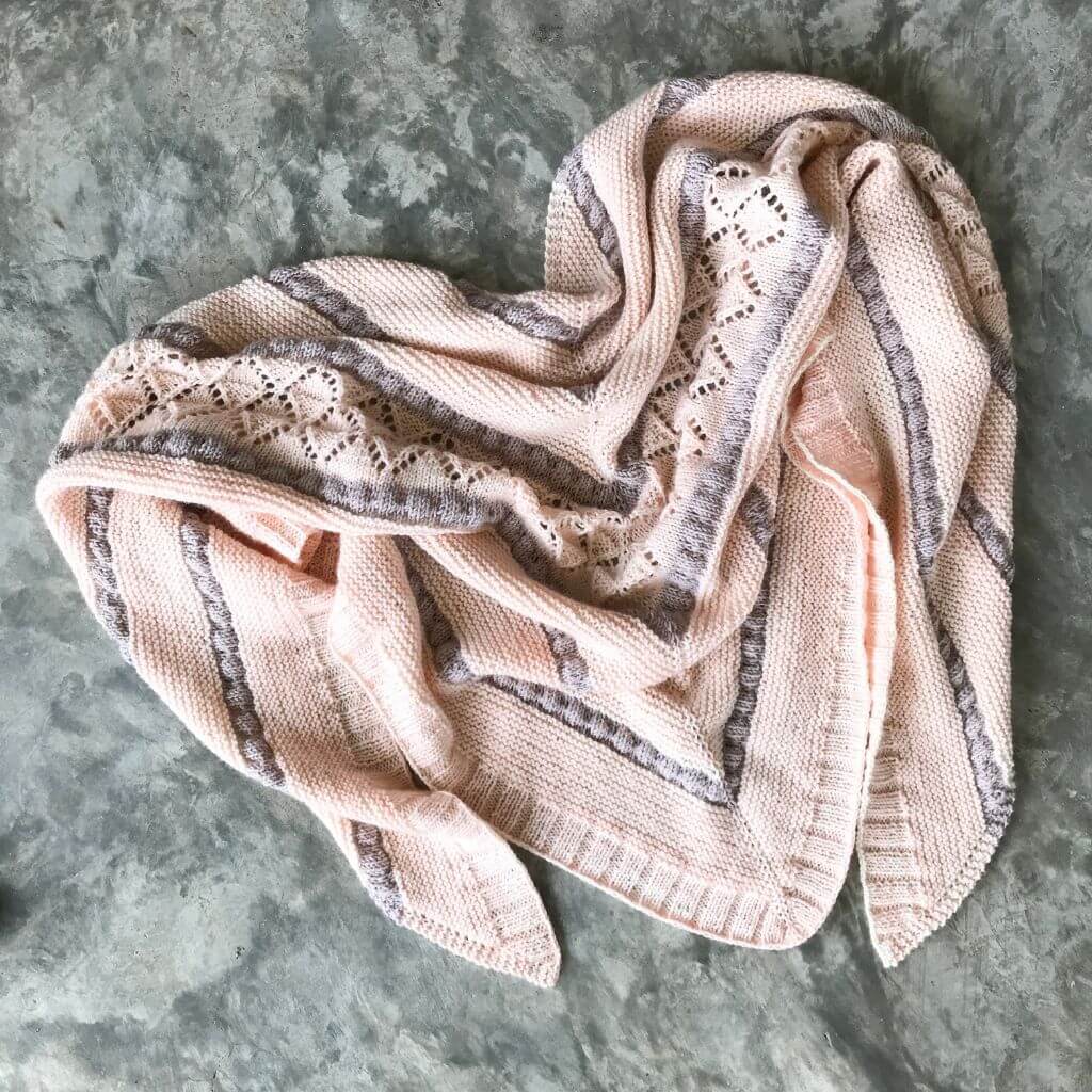 Katharina Lehmann Pattern Dreieckstuch Feeling Peachy Strickanleitung - Rina Lehmann (PDF) Lieblingsgarn