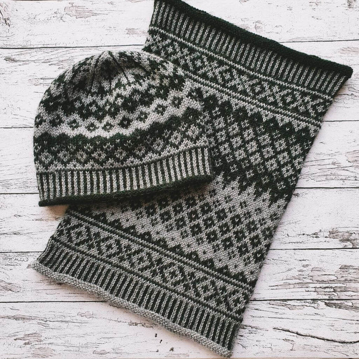 Feinmotorik Pattern Jaqaru Cowl und Mütze Strickanleitung - Feinmotorik (PDF) Lieblingsgarn