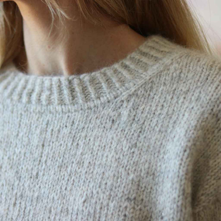 Frau Riedel strickt Last Light Sweater Strickanleitung – Bild 3 von 5 bei bei bei bei bei bei bei bei bei bei Lieblingsgarn