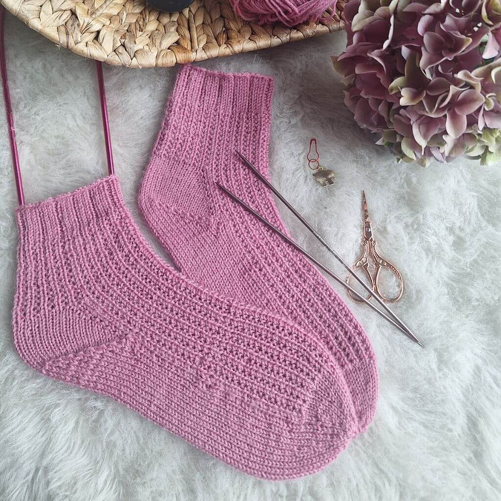 Madame Nadelspiel Pattern Hedi Soxx Strickanleitung - Madame Nadelspiel (PDF) Lieblingsgarn