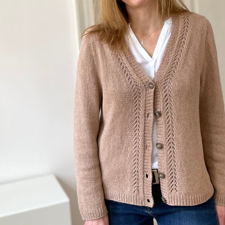 Strickauszeit Mella Cardigan Strickanleitung - Strickauszeit (PDF) Lieblingsgarn