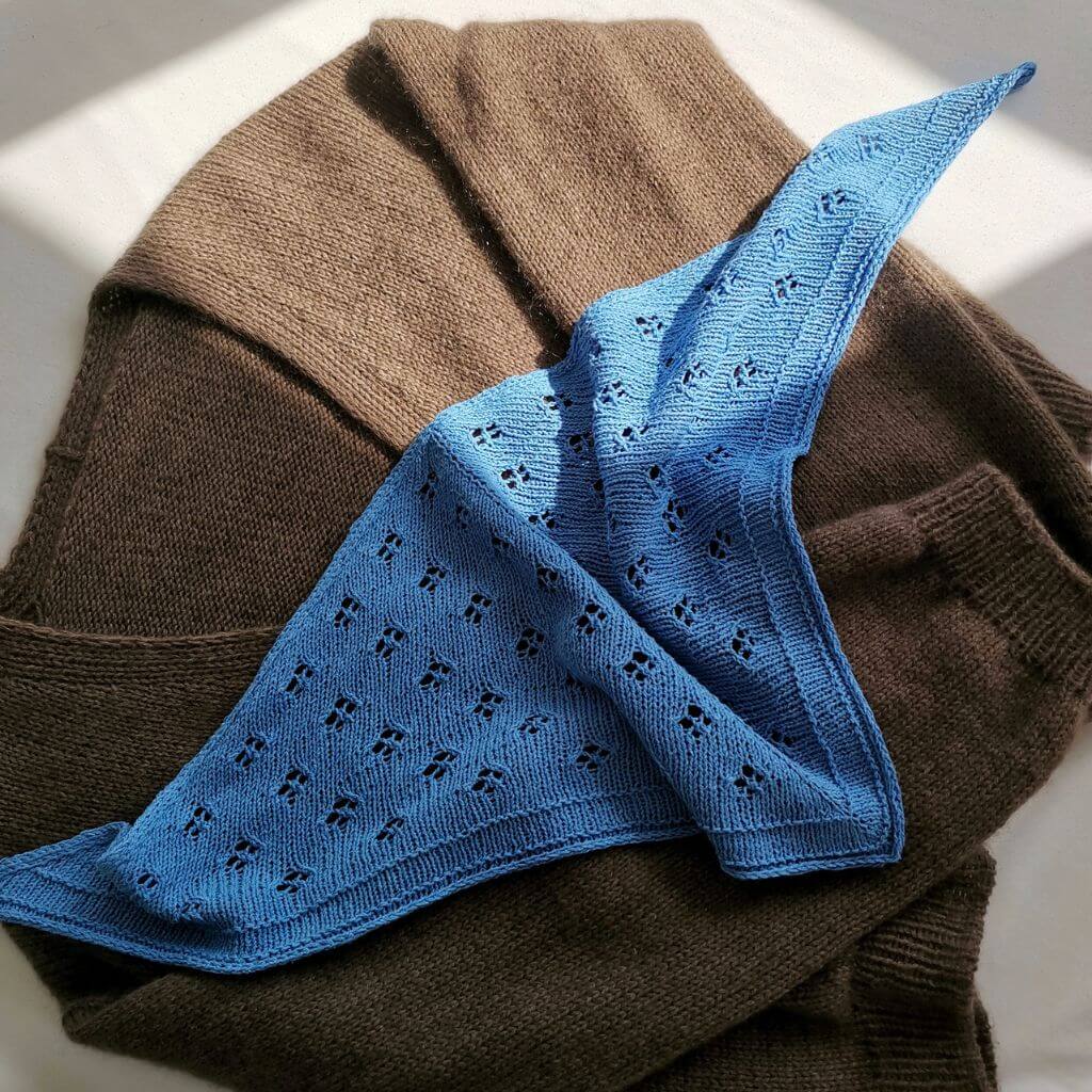 Holly Bandana Strickanleitung - Paulastrickt (PDF)