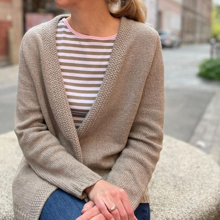 Strickauszeit Penna Cardigan Strickanleitung - Strickauszeit (PDF) Lieblingsgarn