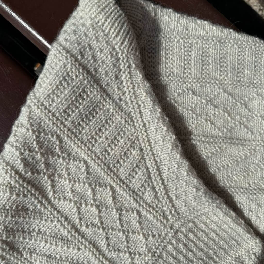 PetiteKnit Pattern Damen Pullover Storm Sweater Strickanleitung - PetiteKnit (Heft) Lieblingsgarn