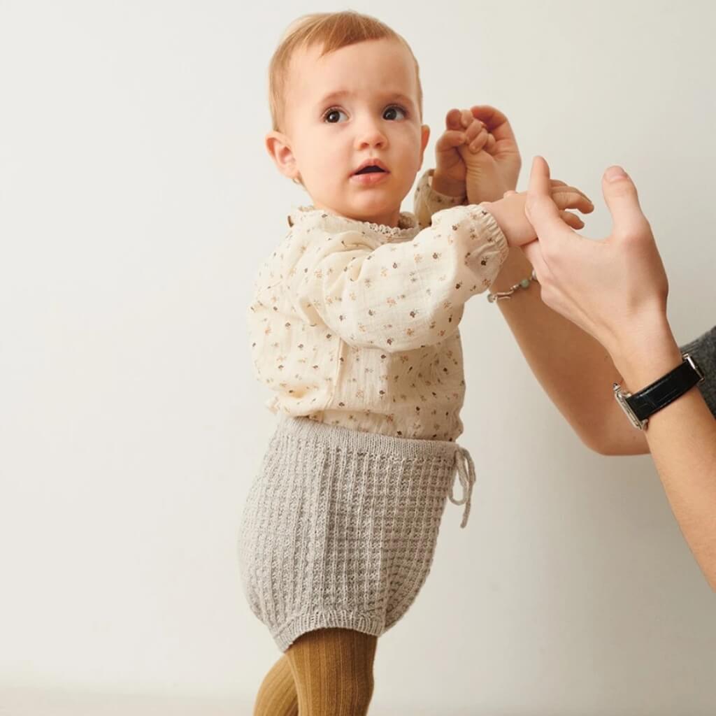 Sandnes Garn Shirt &amp; Hose Leo Tee &amp; Bloomer Baby Strickanleitung - Sandnes Garn (Heft) Lieblingsgarn