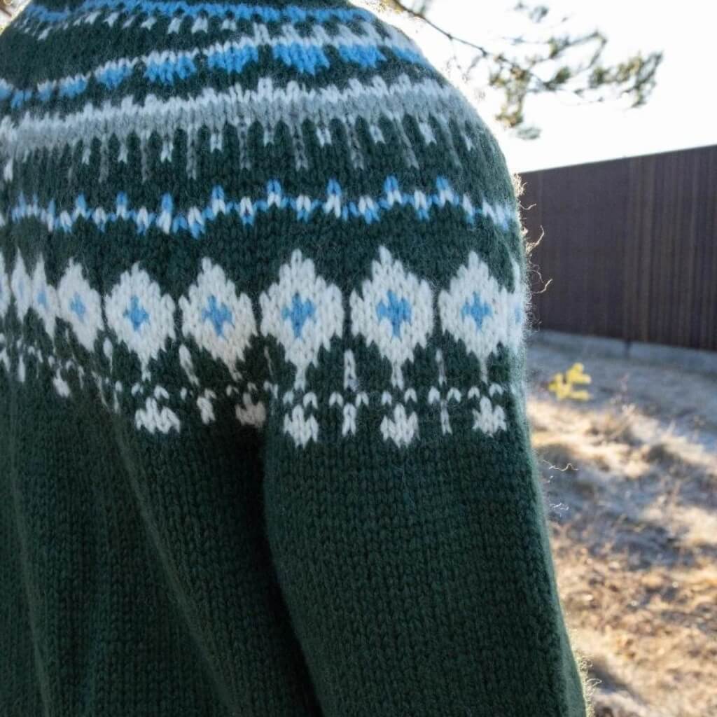 Sandnes Garn Weihnachtlicher Herren Pullover Strickanleitung - Sandnes Garn (PDF) Lieblingsgarn