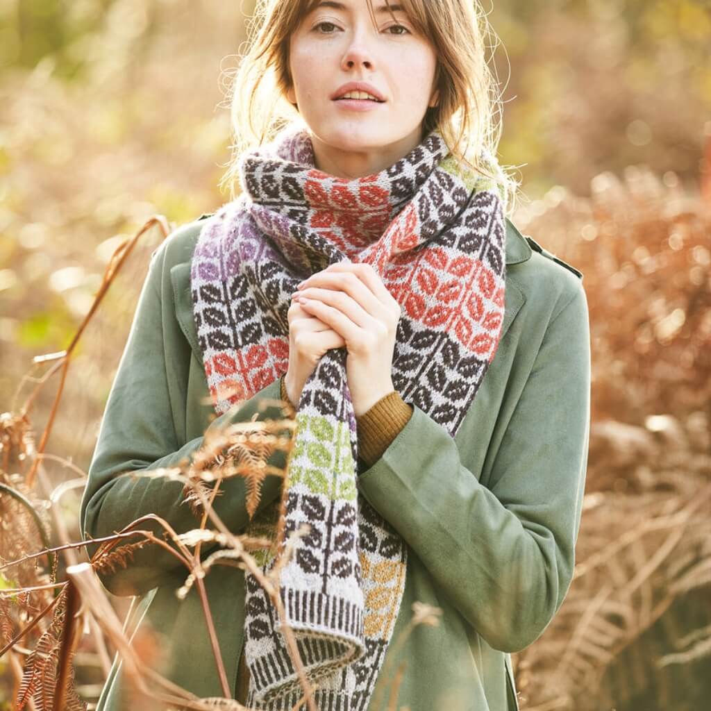 Rowan Felted Tweed Scree Schal - Rowan Magazin 74 Lieblingsgarn