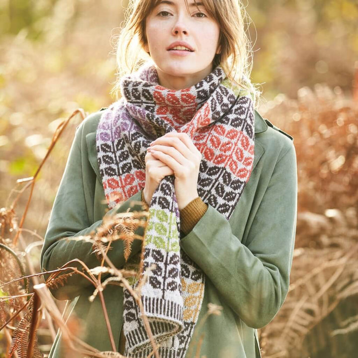 Rowan Felted Tweed Scree Schal - Rowan Magazin 74 Lieblingsgarn