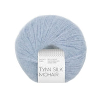 5812 - brunnera blue