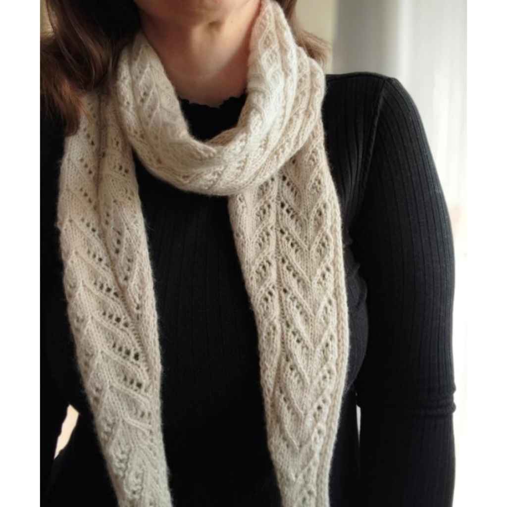 Miene Knits Tuch Heartwave Scarf Strickanleitung – Produktansicht bei bei bei bei bei bei bei bei bei bei bei Lieblingsgarn