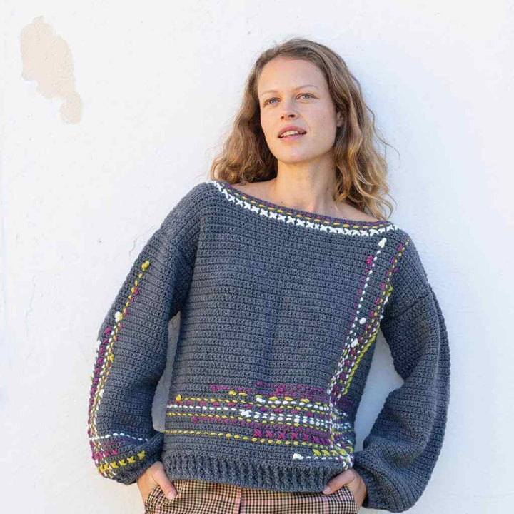 Pullover mit Stickerei Häkelanleitung - Katia (PDF)