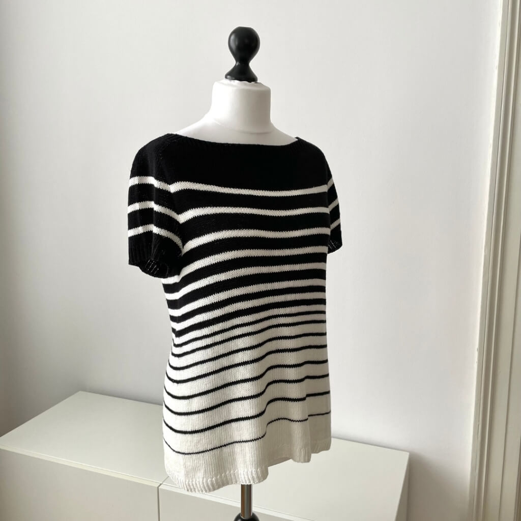 Strickauszeit Shirt Black and White Tee Strickanleitung - Strickauszeit (PDF) Lieblingsgarn