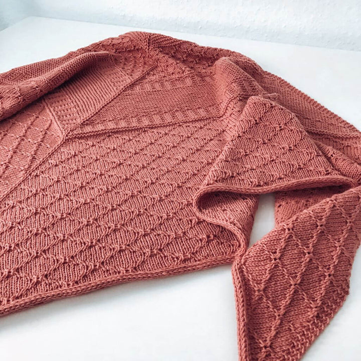 Katharina Lehmann Dreieckstuch Thilda Shawl Strickanleitung - Rina Lehmann (PDF) Lieblingsgarn