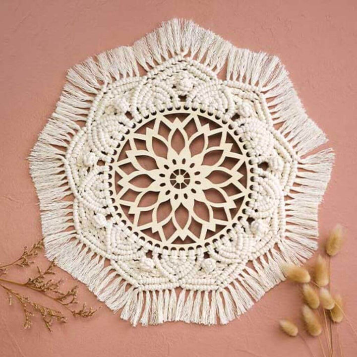 Topp Mindful Mandala - Makramee-Knüpf-Set: Wandbehang Lieblingsgarn
