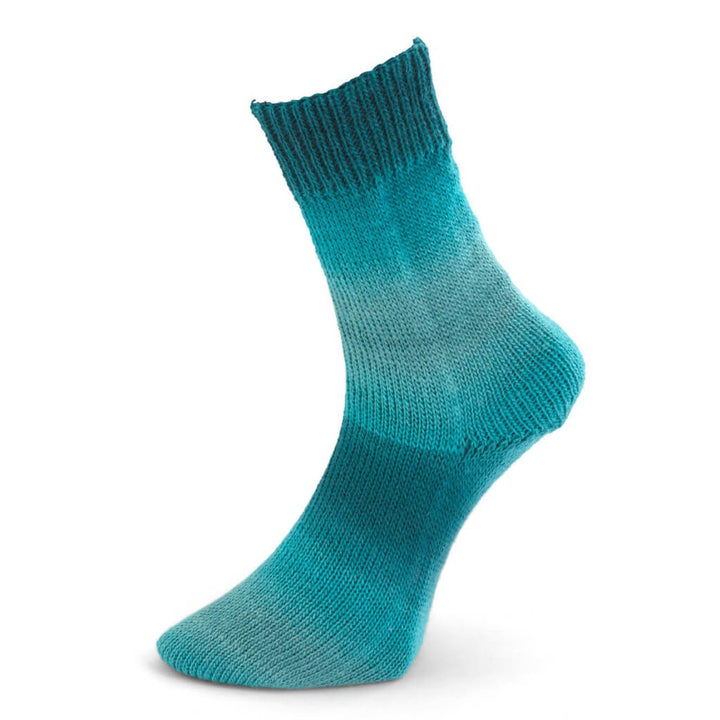 Woolly Hugs 8 - August Woolly Hugs Year Socks Lieblingsgarn