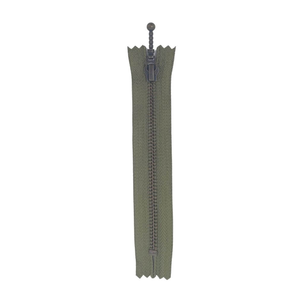 YKK 011 Olivgrün / 14 cm YKK Reißverschluss nicht teilbar 14 cm Lieblingsgarn