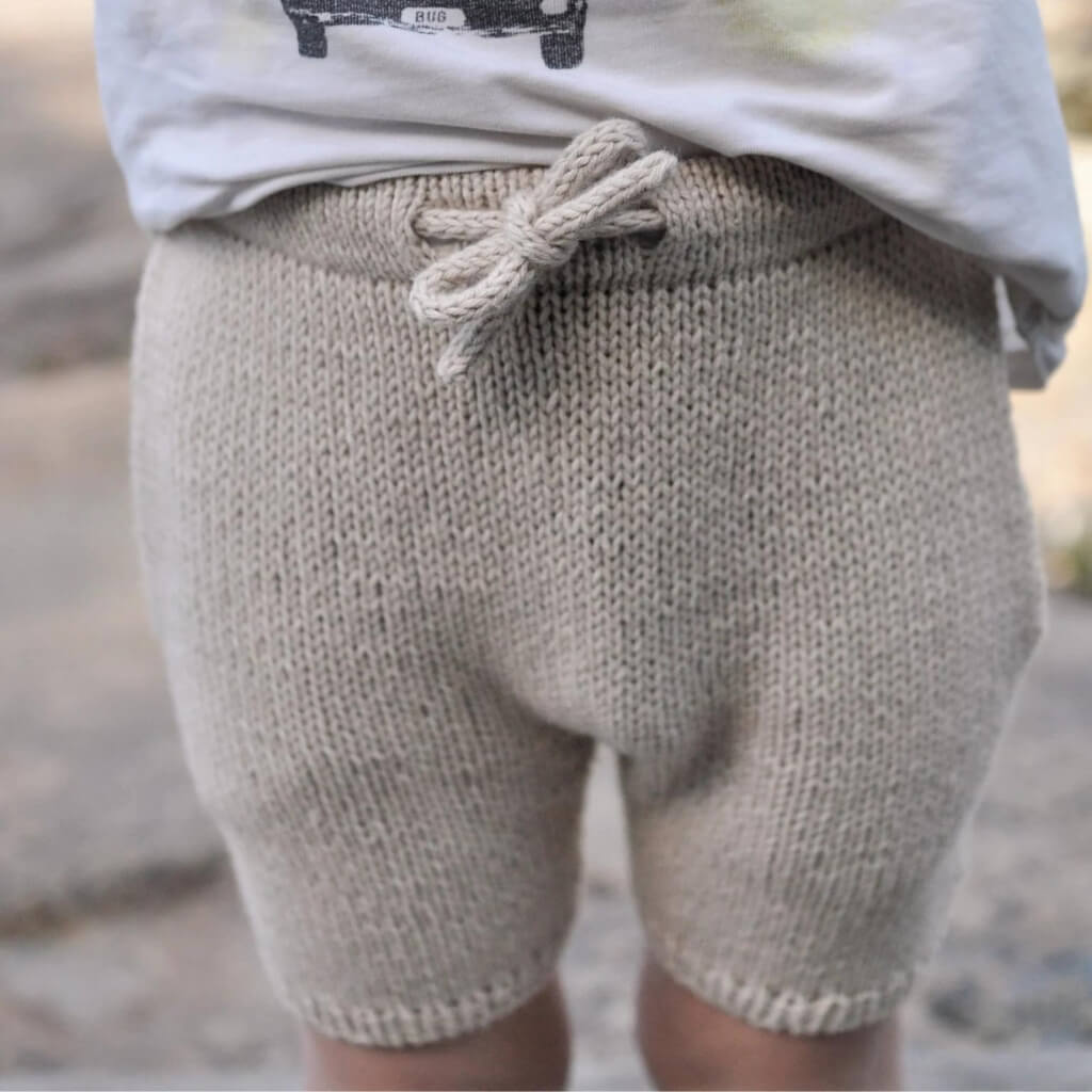 Sandnes Garn Yndestrikk Leos Shorts (PDF) Lieblingsgarn