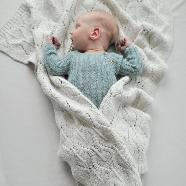 Yndestrikk Yndestrikk Lille Spire-Babydecke (PDF) Lieblingsgarn
