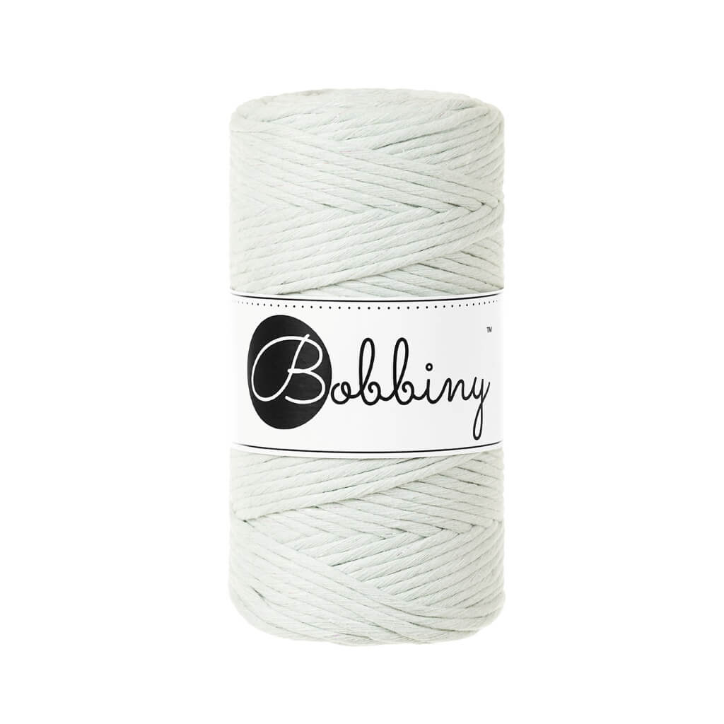 Bobbiny Makramee Garn 3mm Milky Green Glossy Lieblingsgarn
