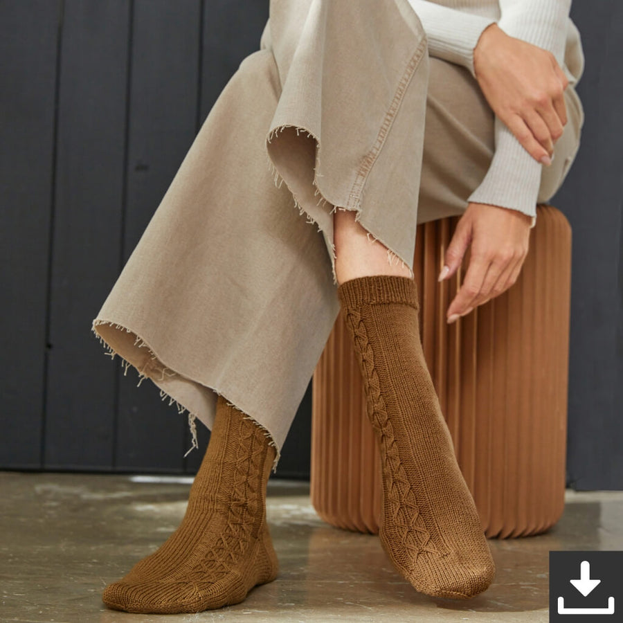 Meilenweit Socken mit Zopfmuster - Lana Grossa Meilenweit Nr. 7 Modell 9 (PDF) Lieblingsgarn