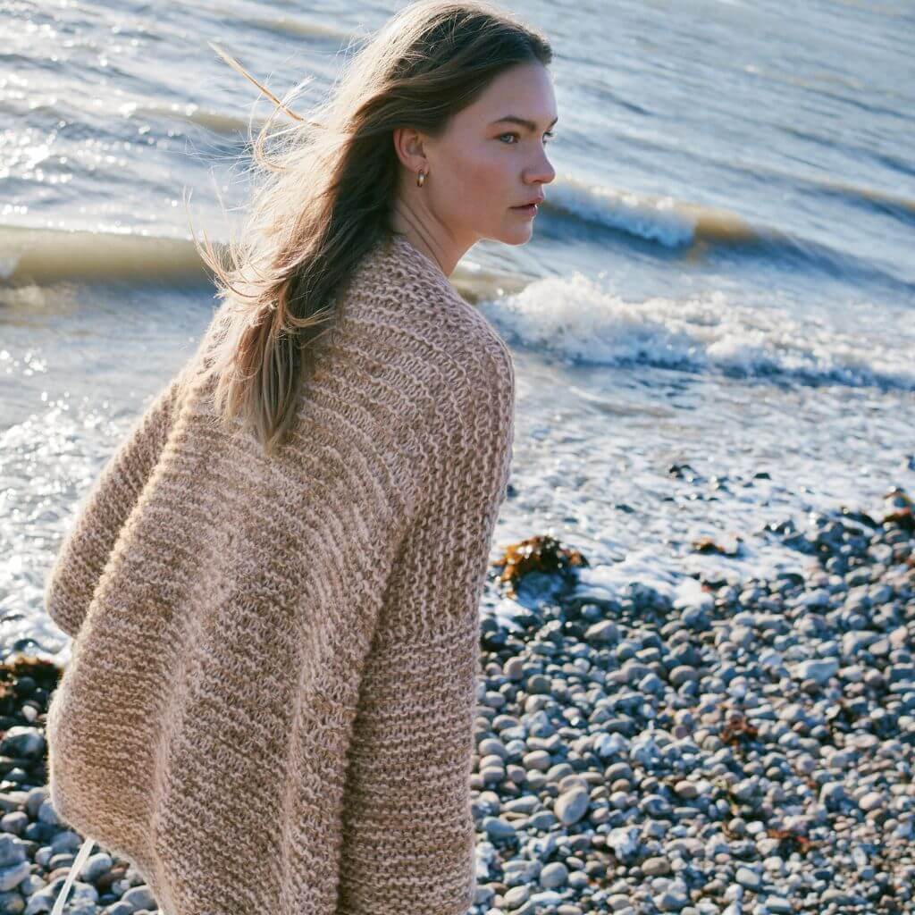 Cardigan Natural Alpaca Pelo - Lana Grossa Nordic Knits Modell 15 Lieblingsgarn